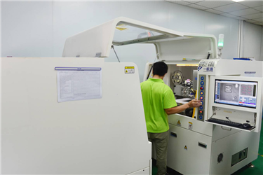 自動點(diǎn)膠機(jī)